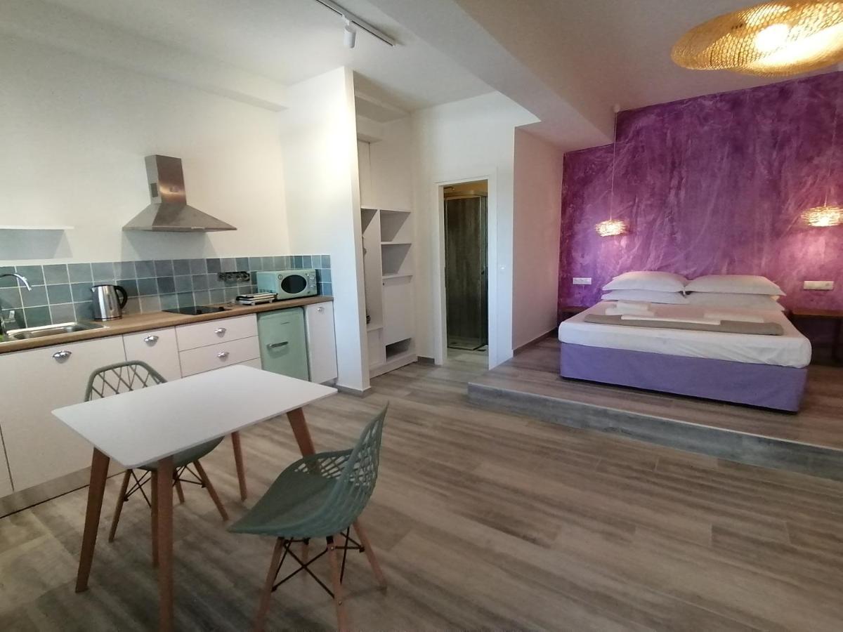 Villa Nena - Studio Suites カラミ エクステリア 写真