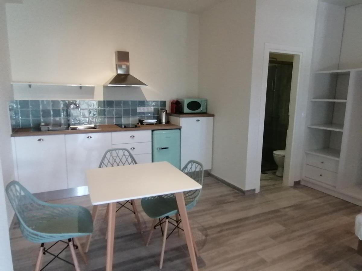 Villa Nena - Studio Suites カラミ エクステリア 写真