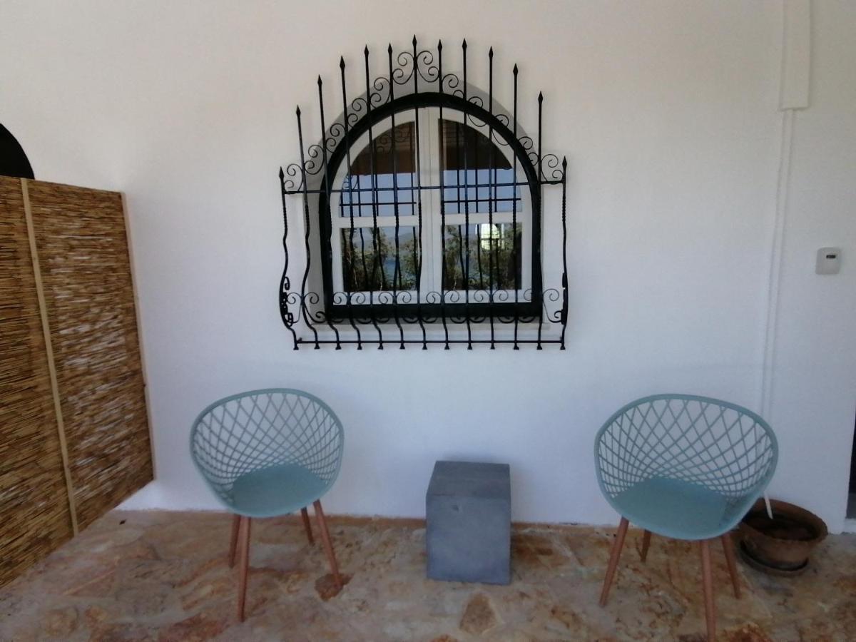 Villa Nena - Studio Suites カラミ エクステリア 写真