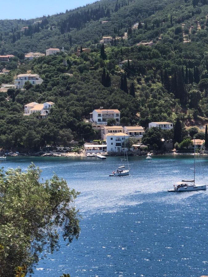 Villa Nena - Studio Suites カラミ エクステリア 写真