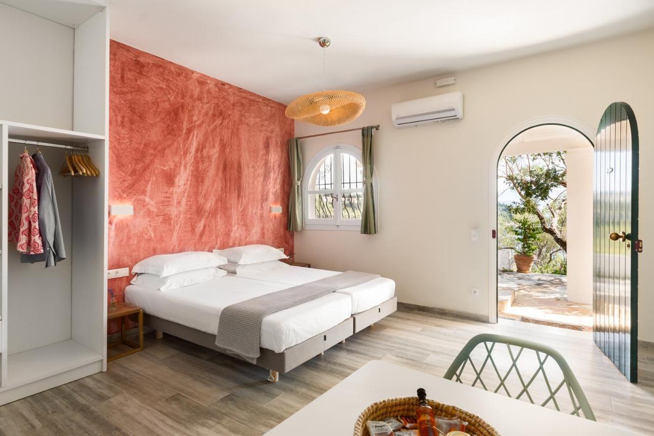 Villa Nena - Studio Suites カラミ エクステリア 写真