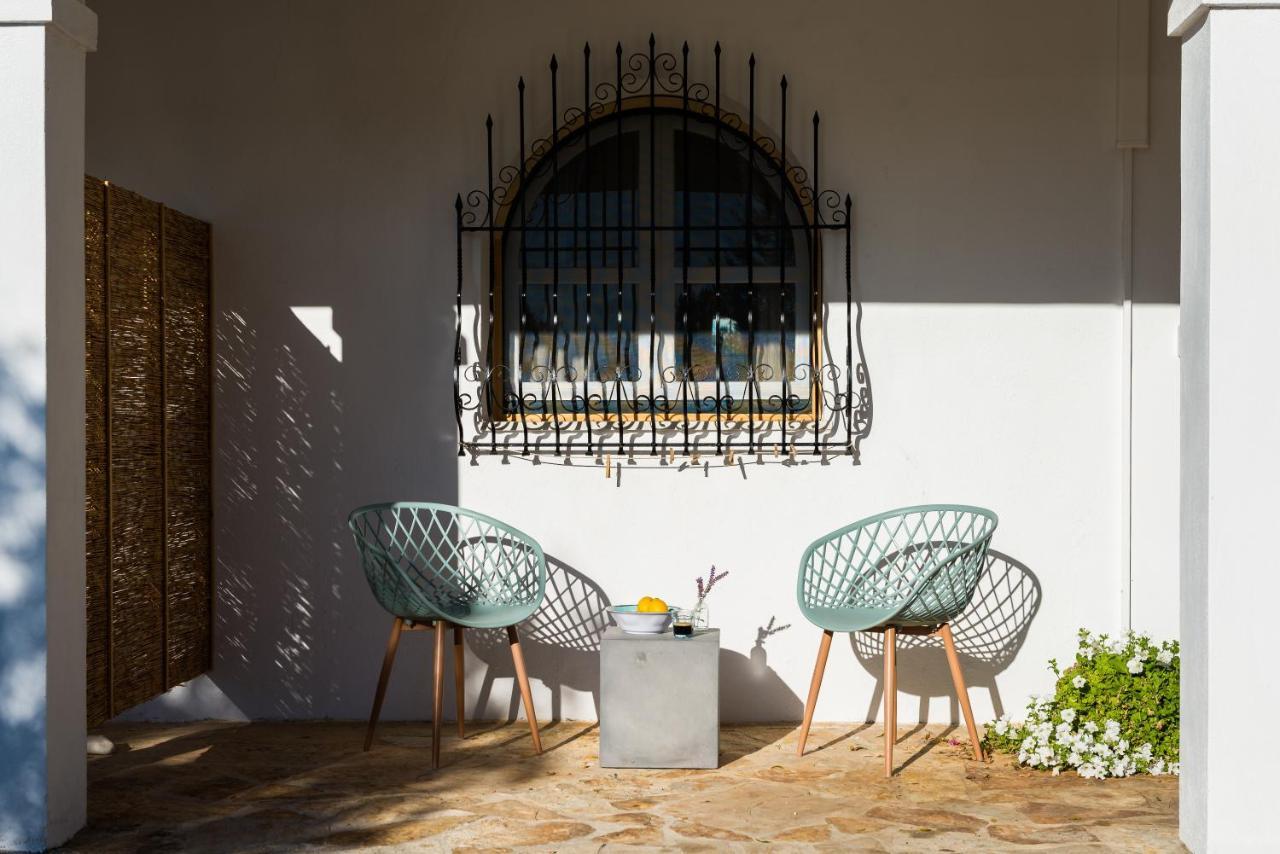 Villa Nena - Studio Suites カラミ エクステリア 写真